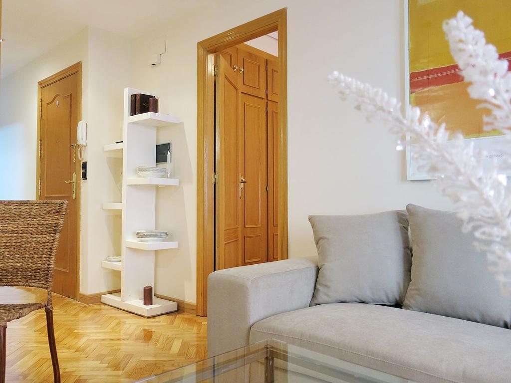 Almaden Apartment มาดริด ห้อง รูปภาพ